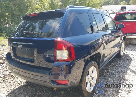 2017 Jeep Compass Sport 4X4 z USA, uszkodzony, nr VIN 1C4NJDBB4HD143899